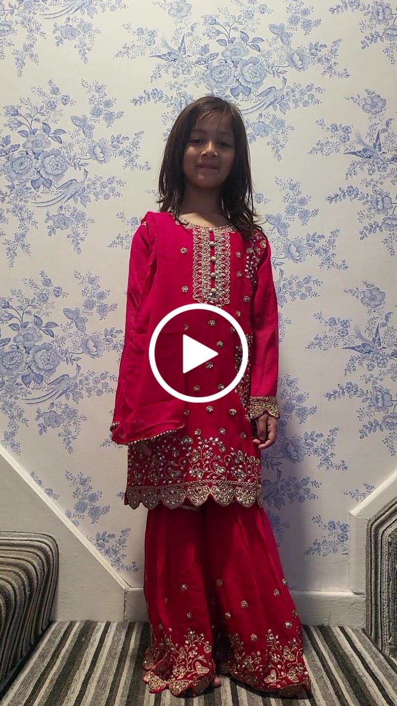 Customer video review of Shaz1817 - Readymade - Chiffon - Mummy n Me Outfit