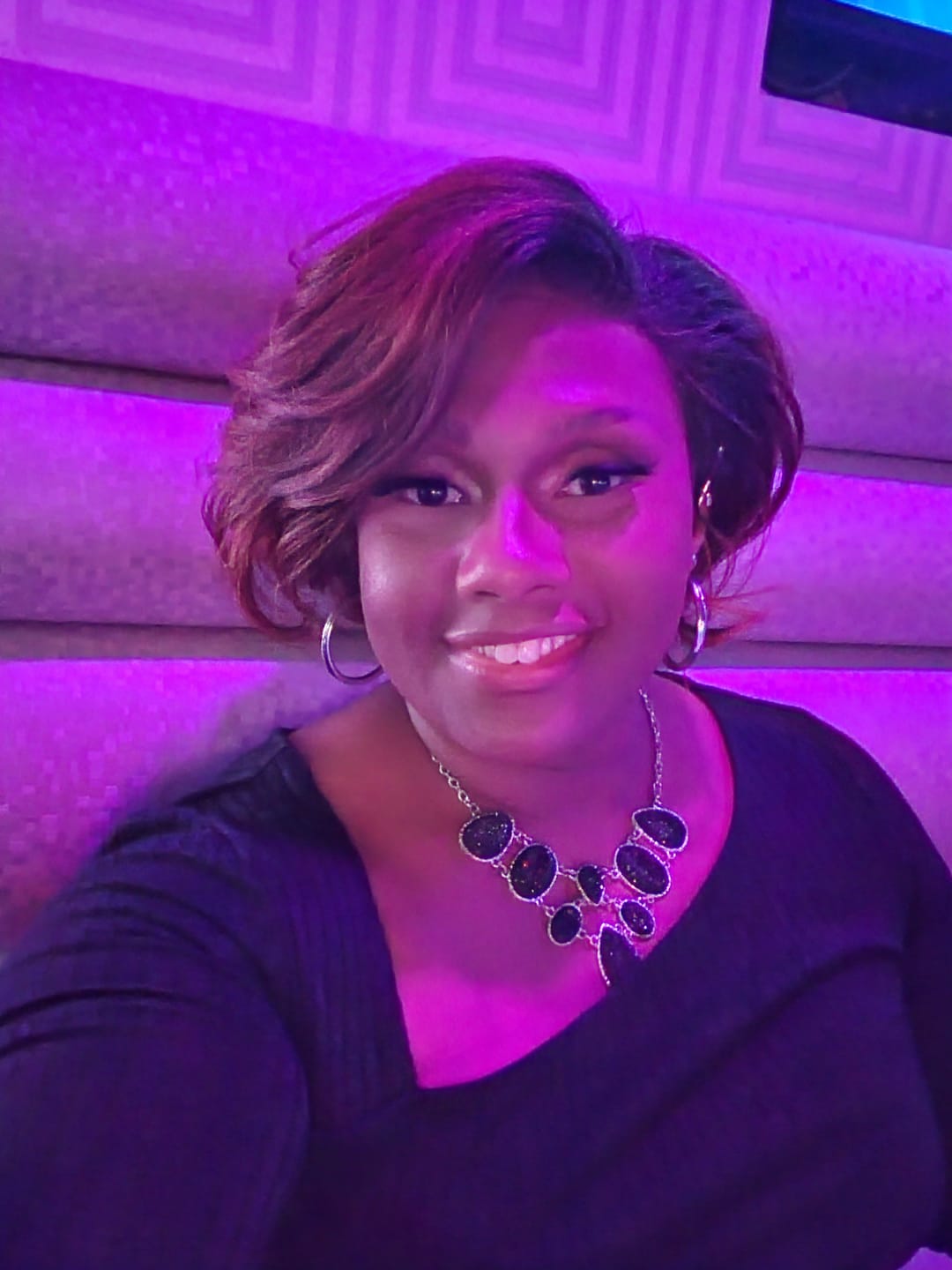 Customer photo review of Sensationnel Butta Chic Bob Glueless 5" Deep Part HD Lace Front Wig - BOB UNIT 1