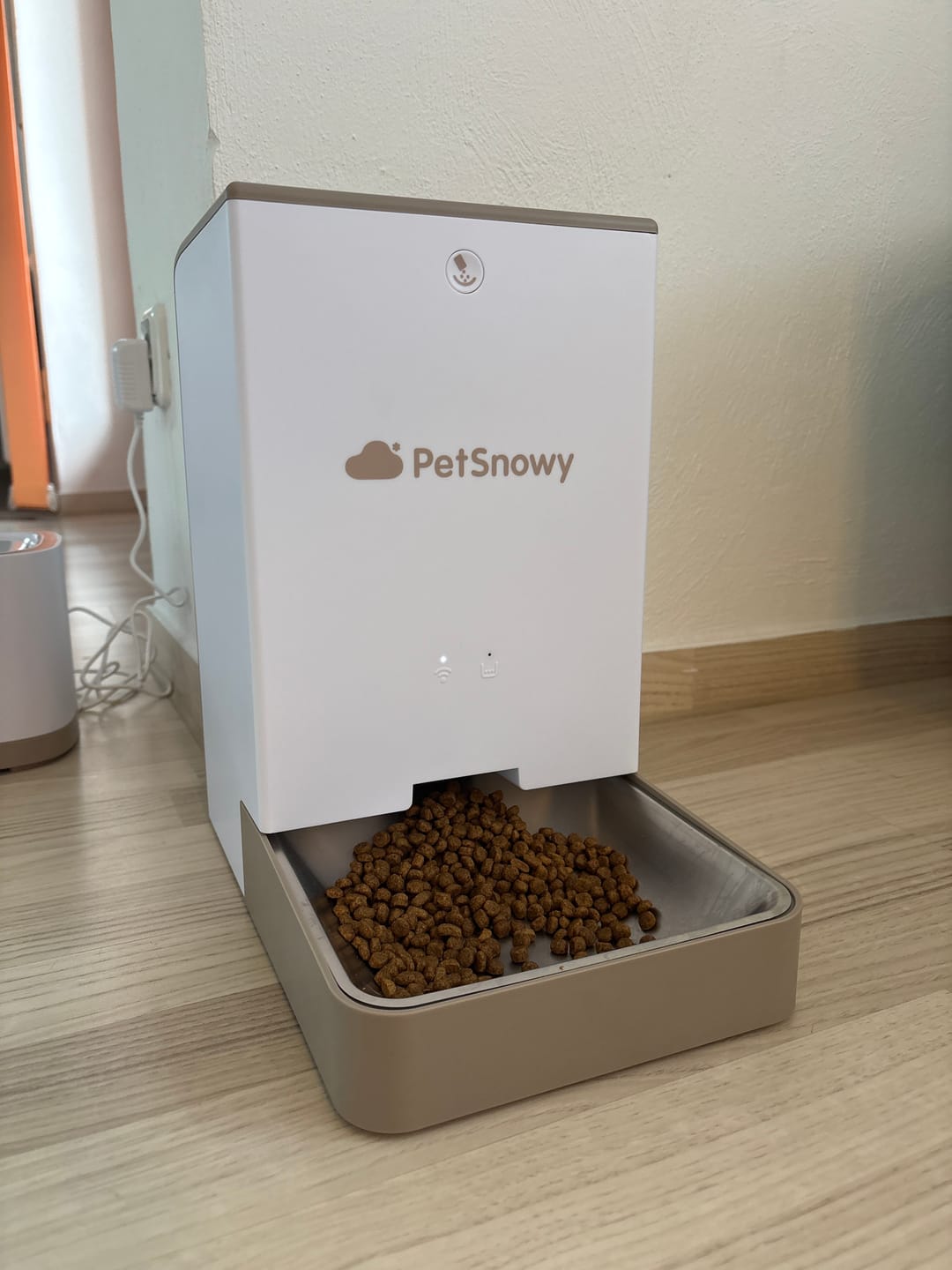 Customer photo review of Automatic Pet Feeder