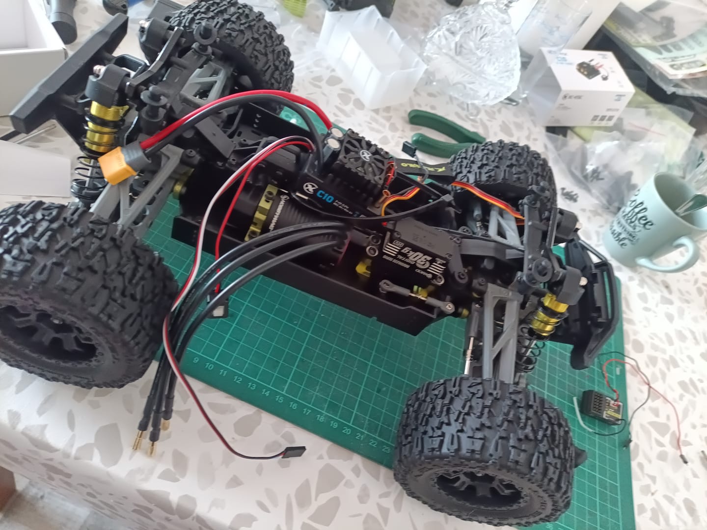 Customer photo review of Rlaarlo Omni-Terminator Carbon Fiber Monster Truck Roller(Without electric parts)