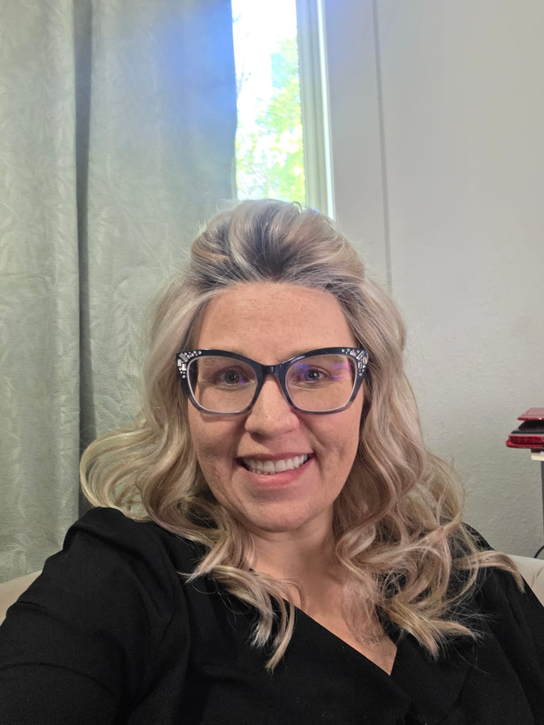 Customer photo review of GORGEOUS GODDESS - Sandy Blonde