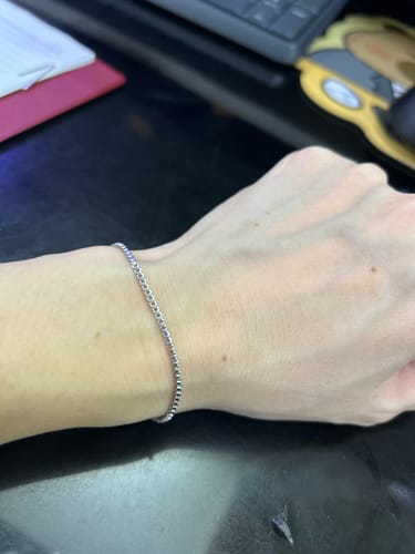 Customer photo review of Taylor Minimal Bracelet