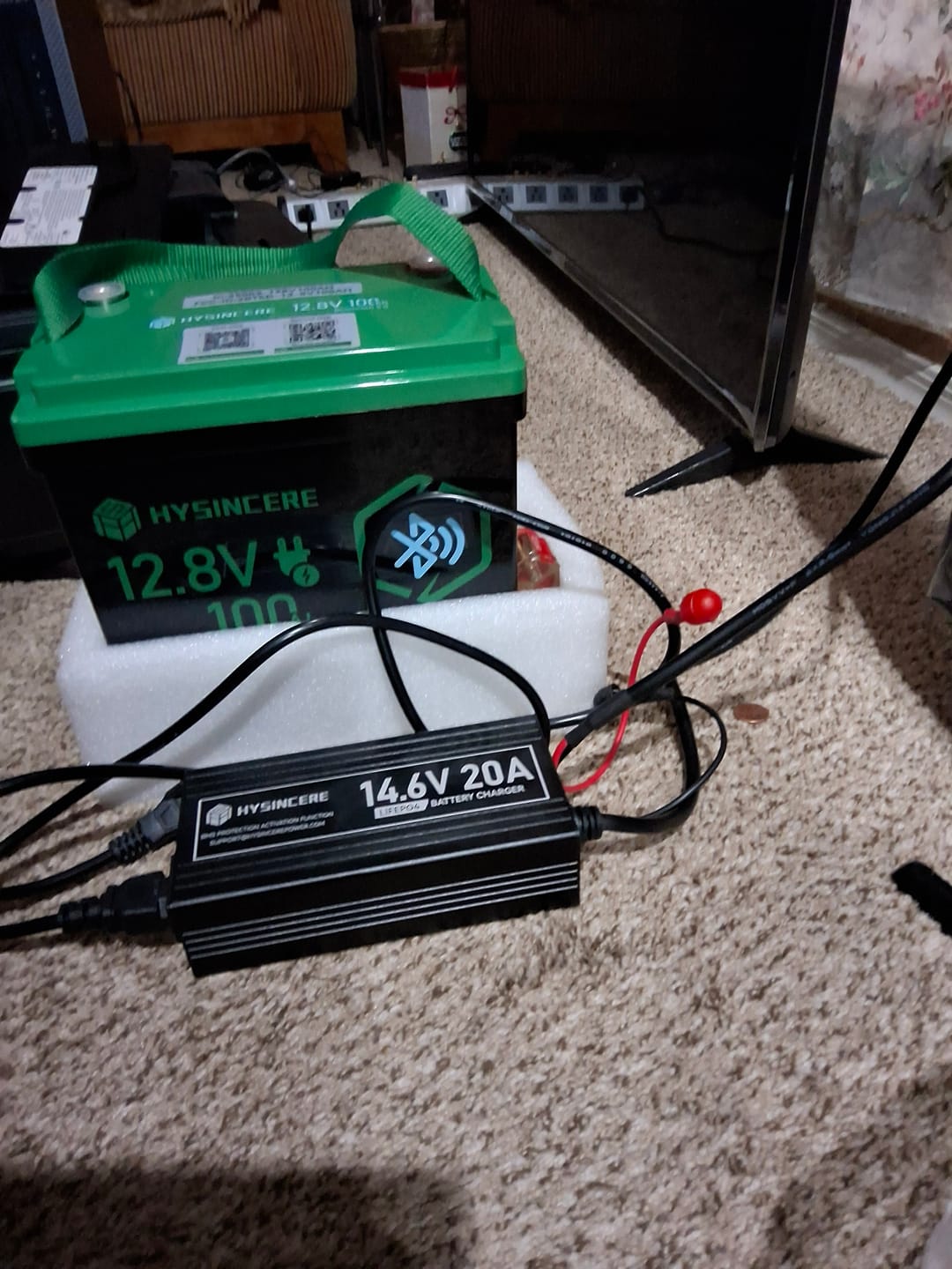 Customer photo review of Hysincere Power 12V 100Ah Mini Bluetooth LiFePO4 Battery