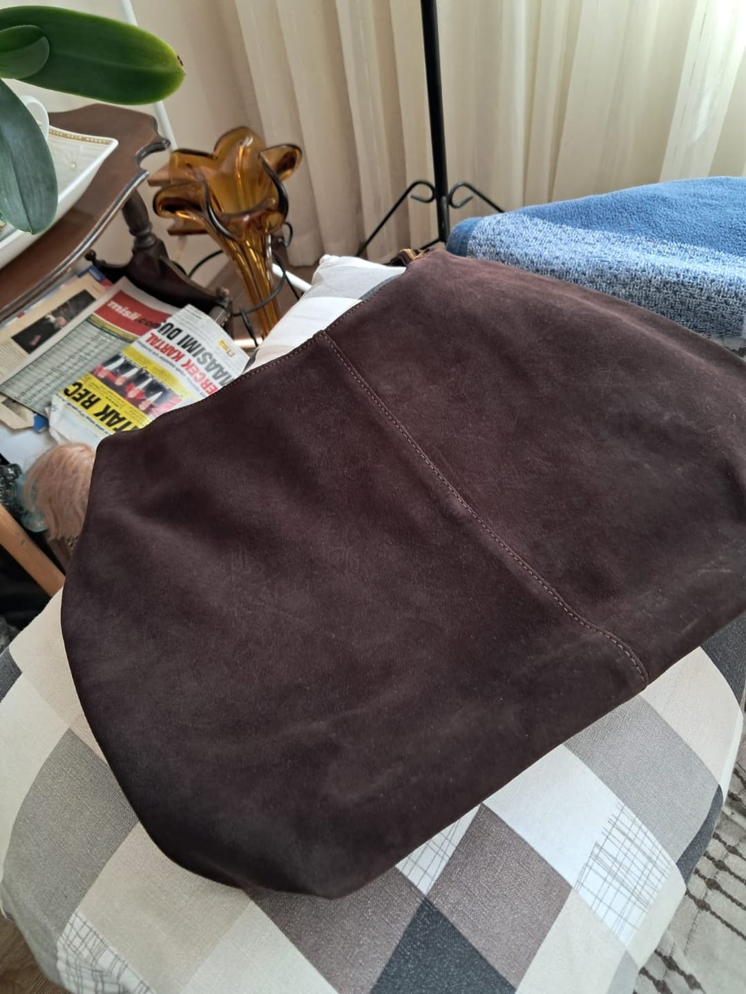 Customer photo review of Madlen Kahverengi Süet Çanta
