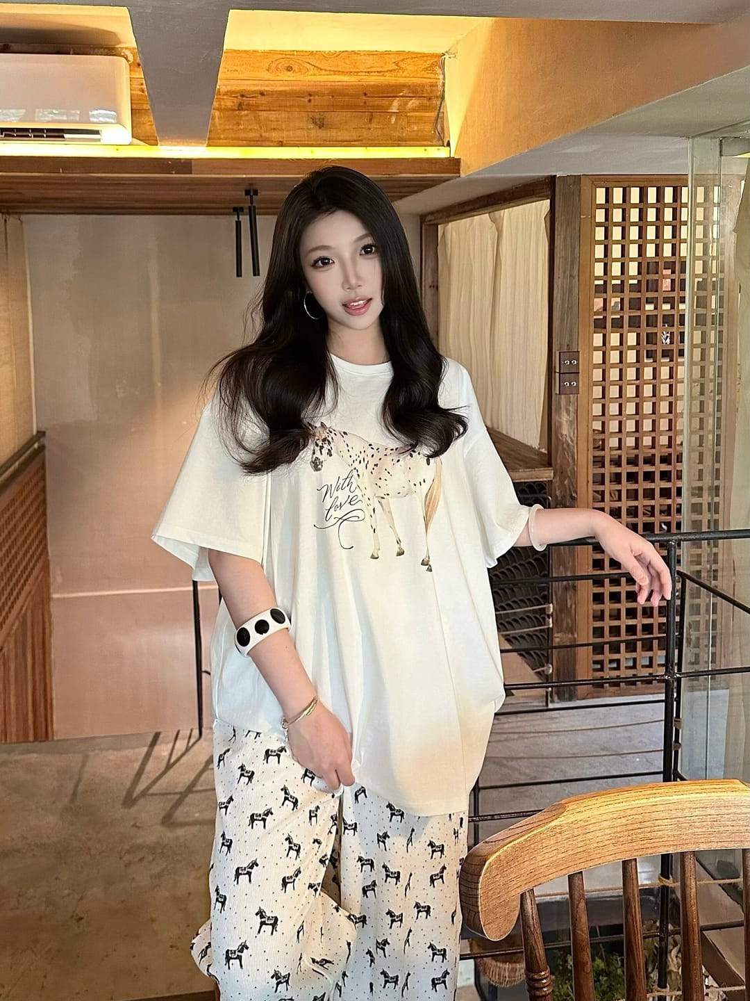 Customer photo review of 0122stepll Horse Print Wide-Leg Lounge Pants