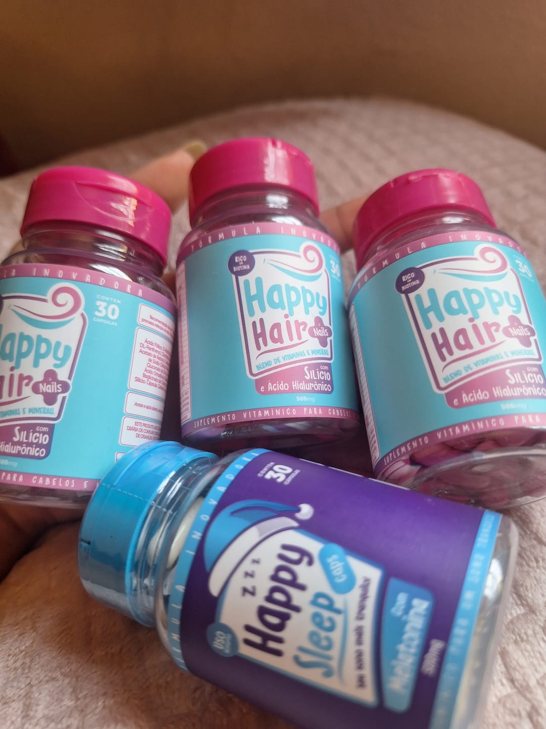 Customer photo review of Happy Hair 3 Potes + 1 Melatonina Grátis