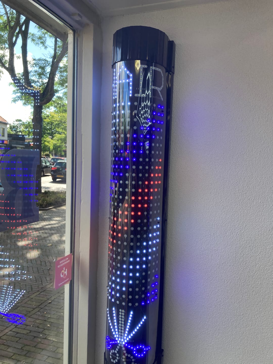 Customer photo review of Barberpool lamp led reclamebord salon 90 cm
