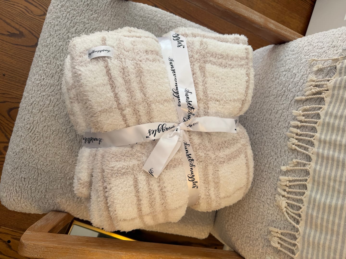 Customer photo review of Blushing Beige & White Plaid Print Extended Throw