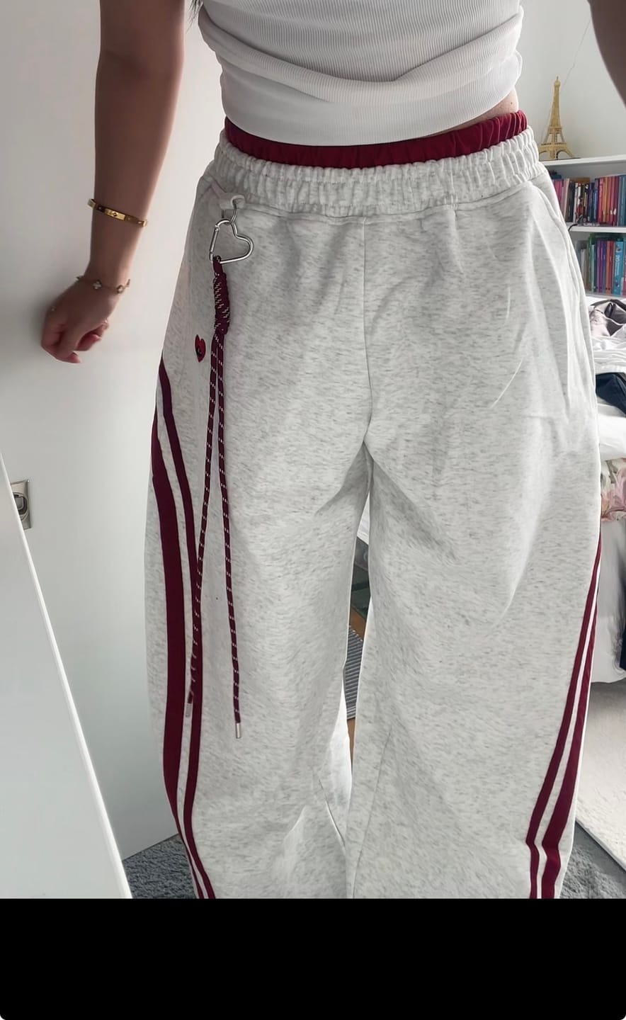 Customer photo review of Aelfric Eden Baggy Barrel Sweatpants