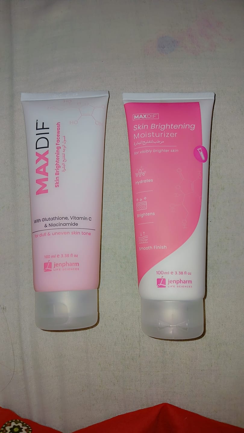 Customer photo review of Maxdif Brightening Moisturizer
