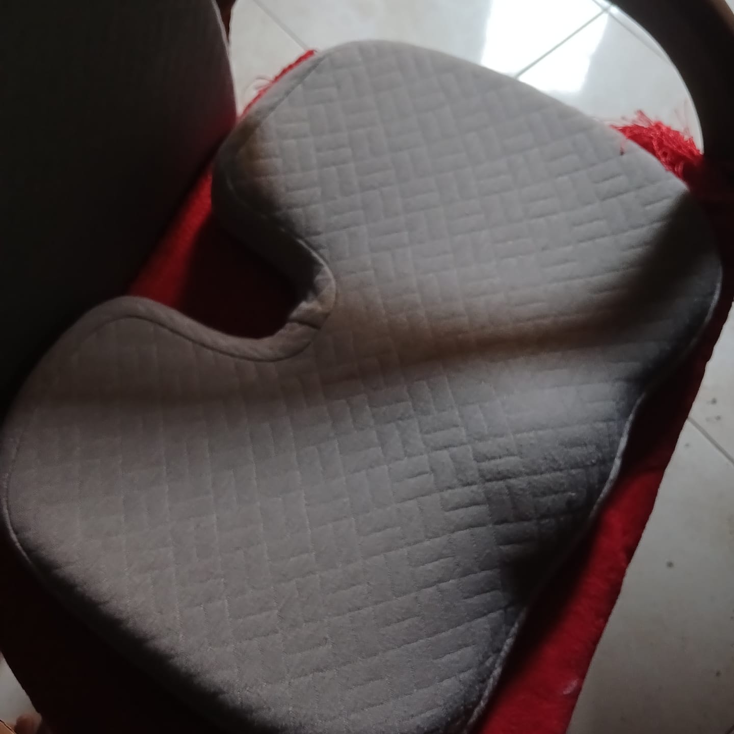 Customer photo review of Rall- Portable Tailbone Cushion
