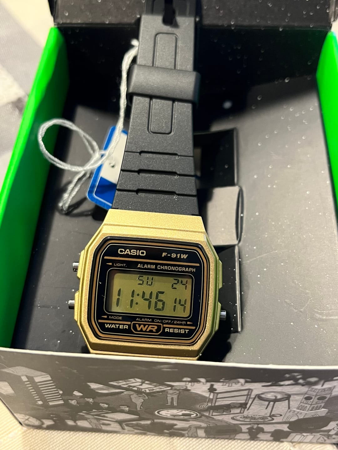 Customer photo review of Reloj Casio Vintage F-91WM-9ADF Dorado/Negro