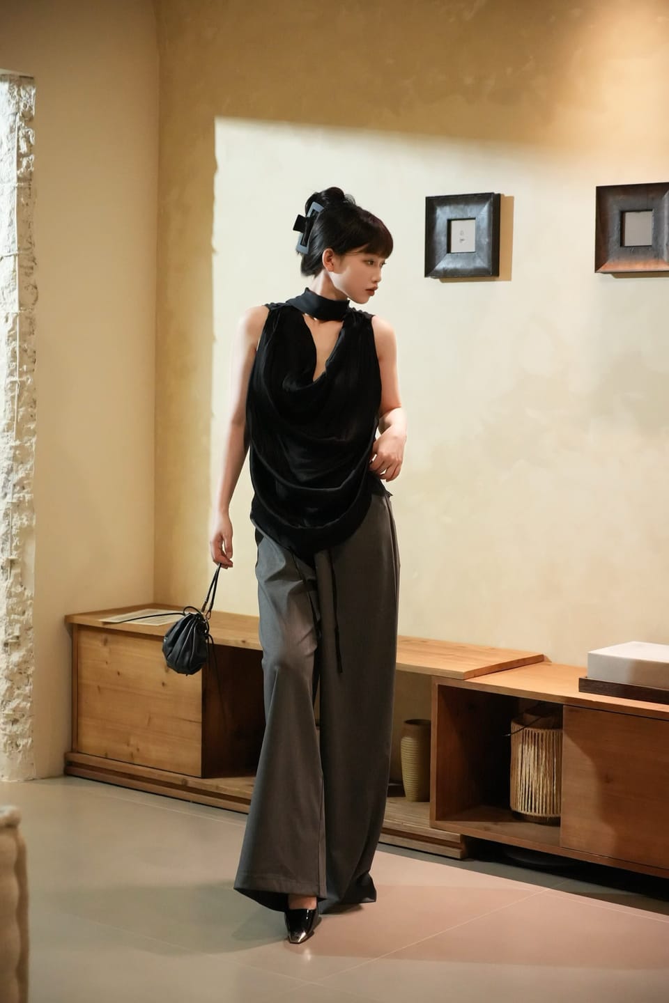 Customer photo review of 0122stepll Lace Waist Wide-Leg Pants