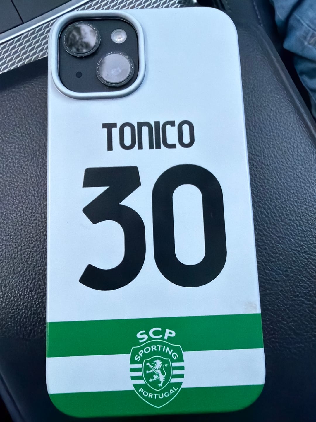 Customer photo review of Sporting CP Official Custom Case - Shirt