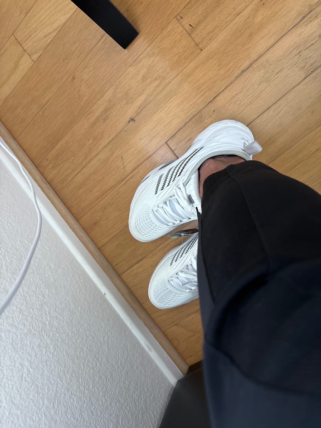 Customer photo review of 99071-996-M | HYPERCOURT SUPREME 2 | WHITE/VAPOR BLUE/BLACK