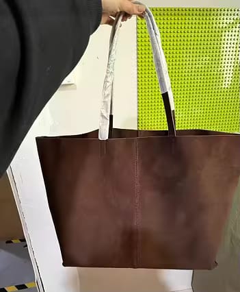 Customer photo review of JOISE - Grand Sac à main En Suède