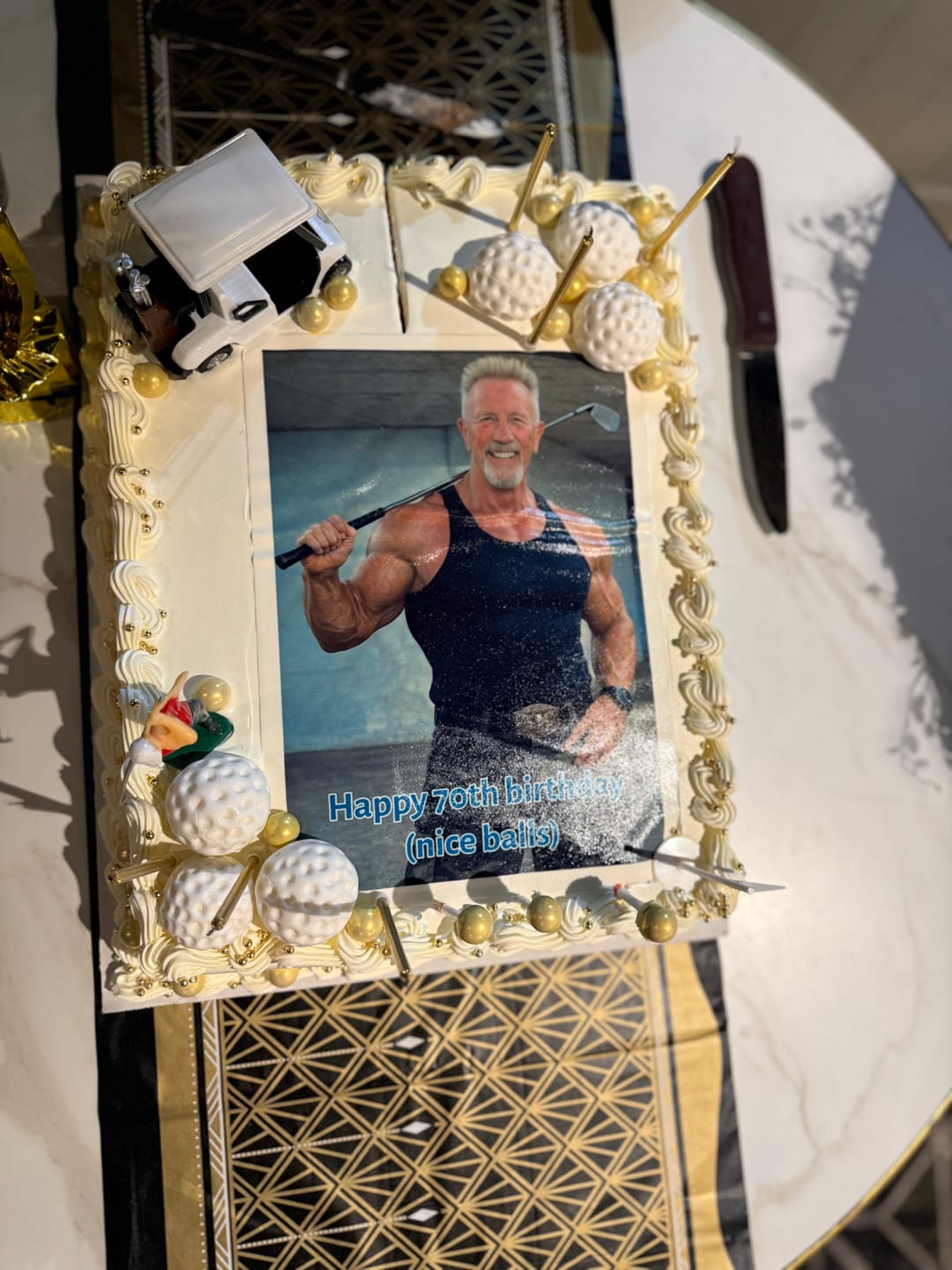 Customer photo review of A4 Rectangle Custom Edible Icing Image