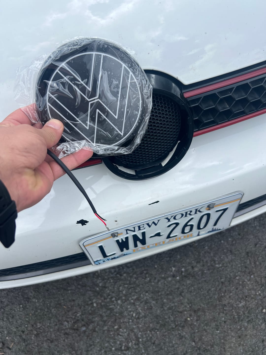 Customer photo review of Volkswagen logo front grill LED mirror illuminated emblem ACC radar compatible