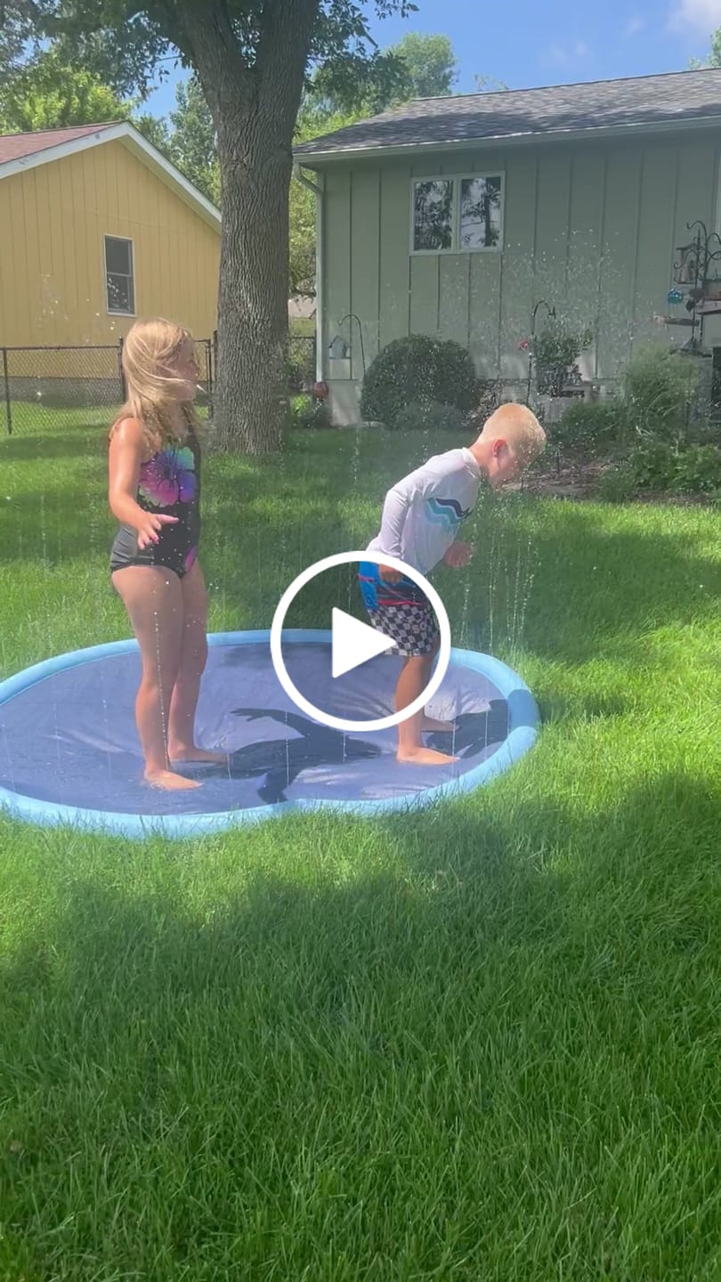 Customer video review of Inflatable Splash Pad Fountain Toy For Dogs