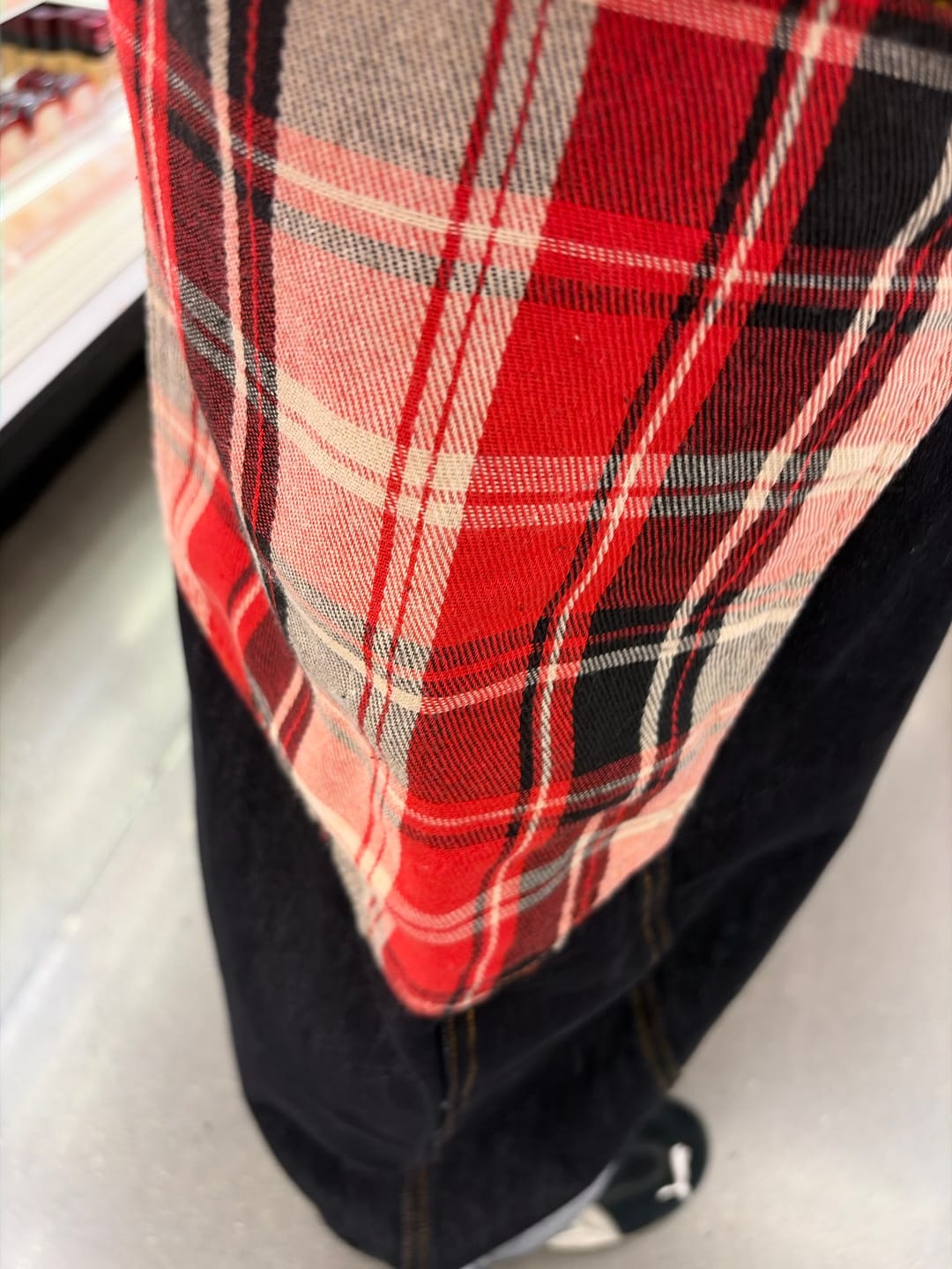 Customer photo review of Aelfric Eden BAGGY BARREL Jeans