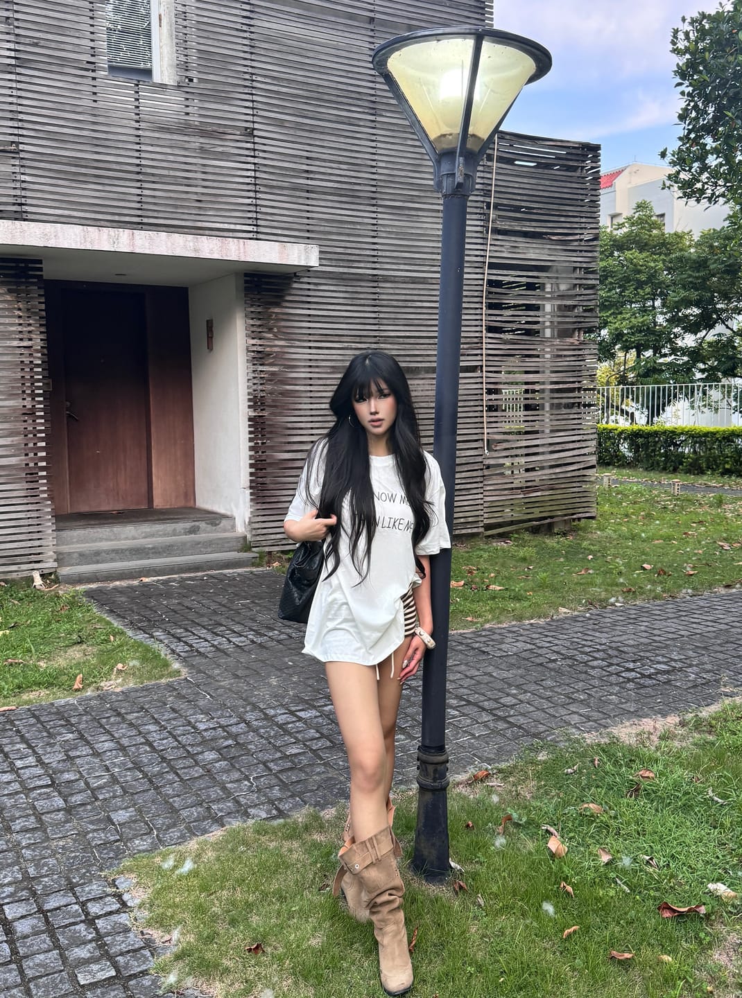 Customer photo review of 0122stepll Oversized Loose Fit T-Shirt