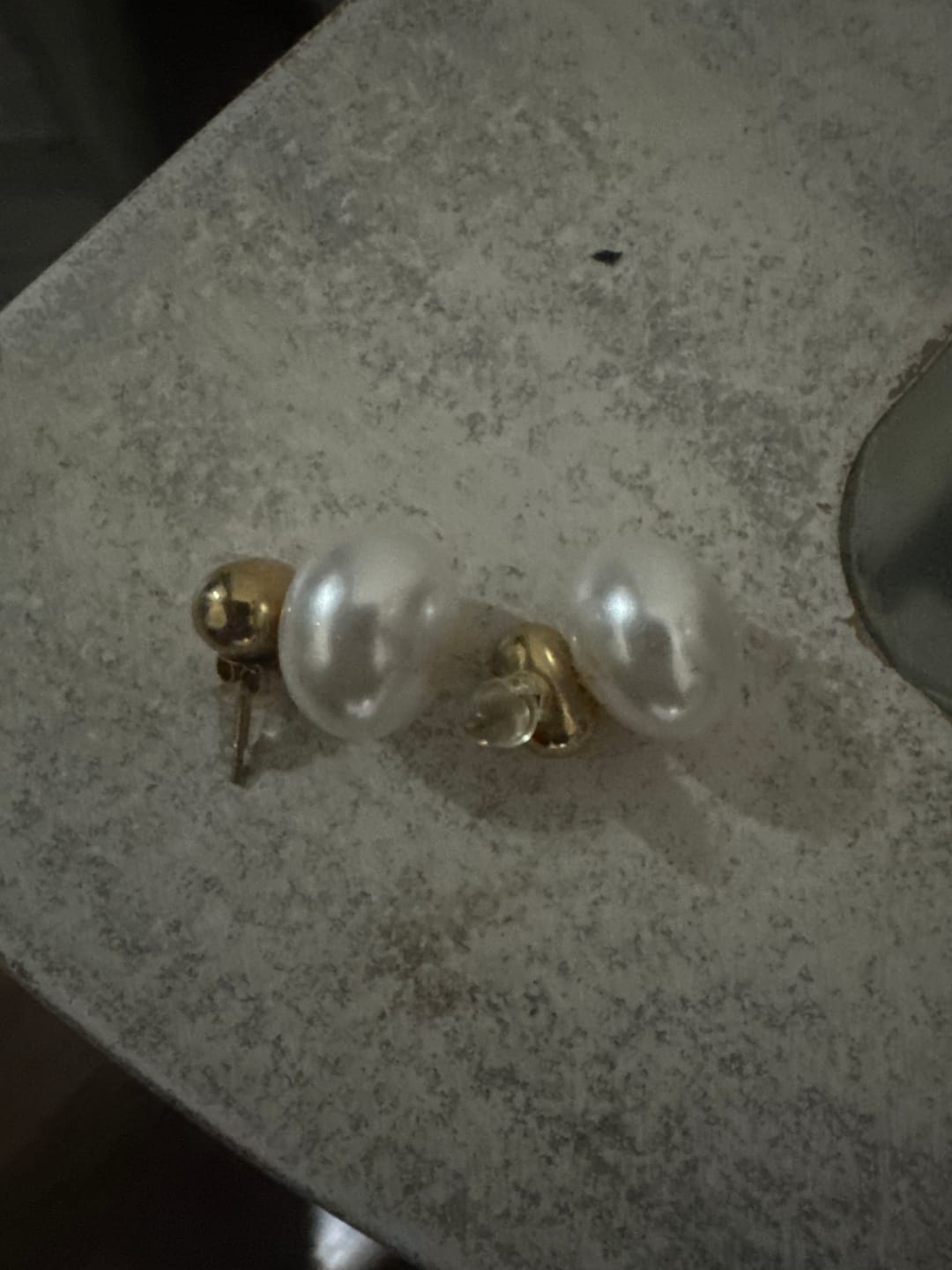 Customer photo review of Par Arete Ovalado Con Perla Grande