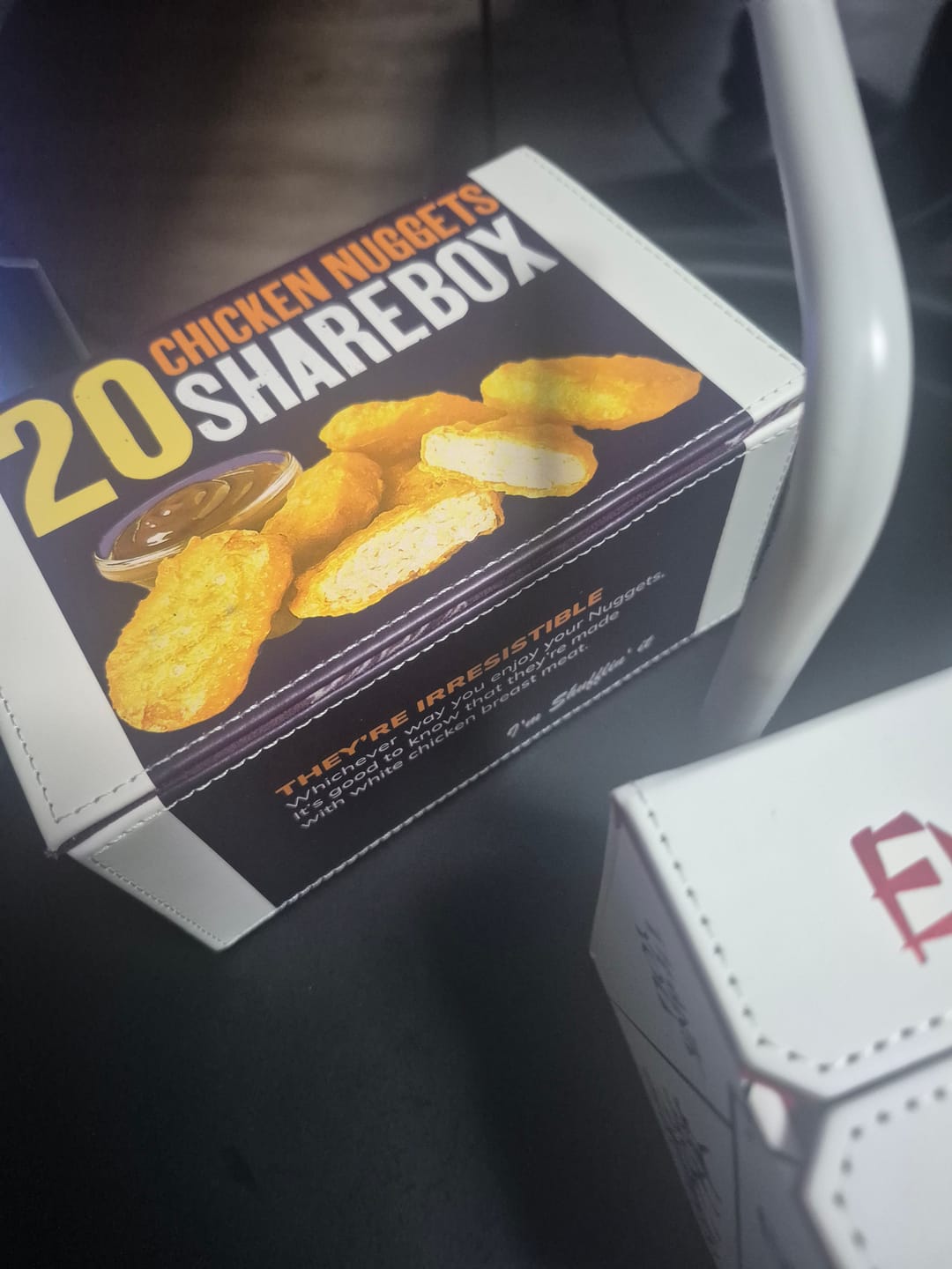Customer photo review of 20 Chicken Nuggets Deckbox