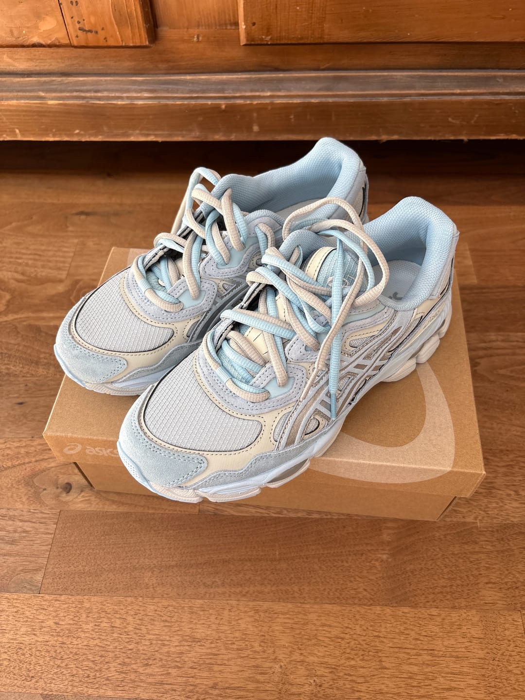 Customer photo review of GEL-NYC Storm Cloud - Double Laces