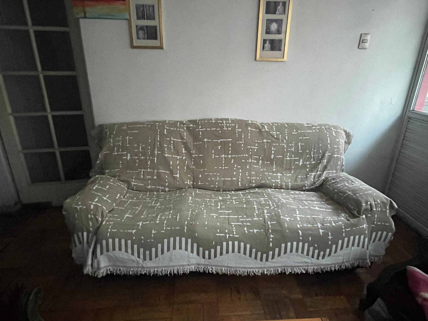 Customer photo review of Frazada Reversible 2 en 1 Cubresofá Manta Premium De Living Dormitorio Sillon 180x230cm