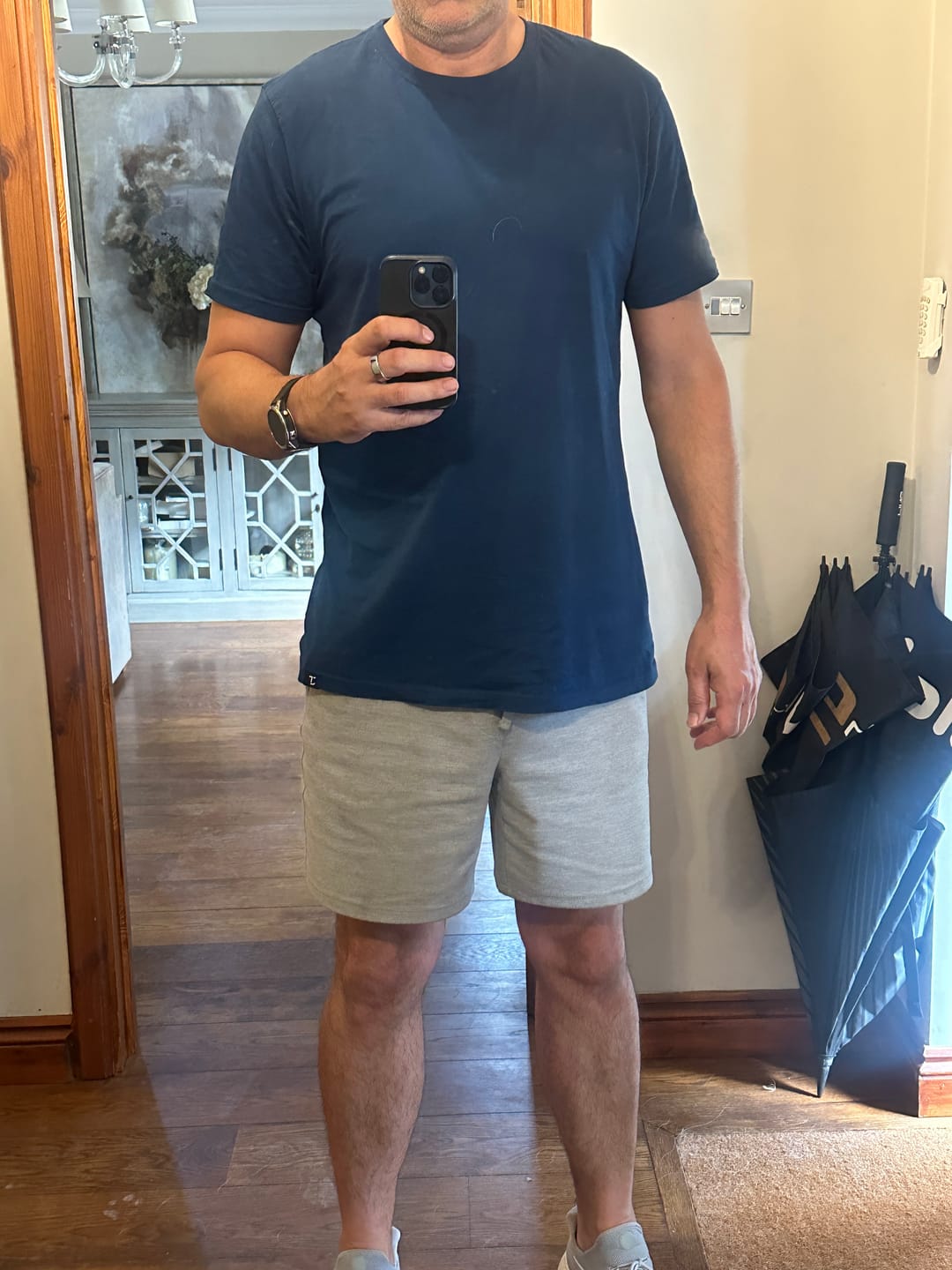 Customer photo review of Organic Tall Slim T-shirt (Black)