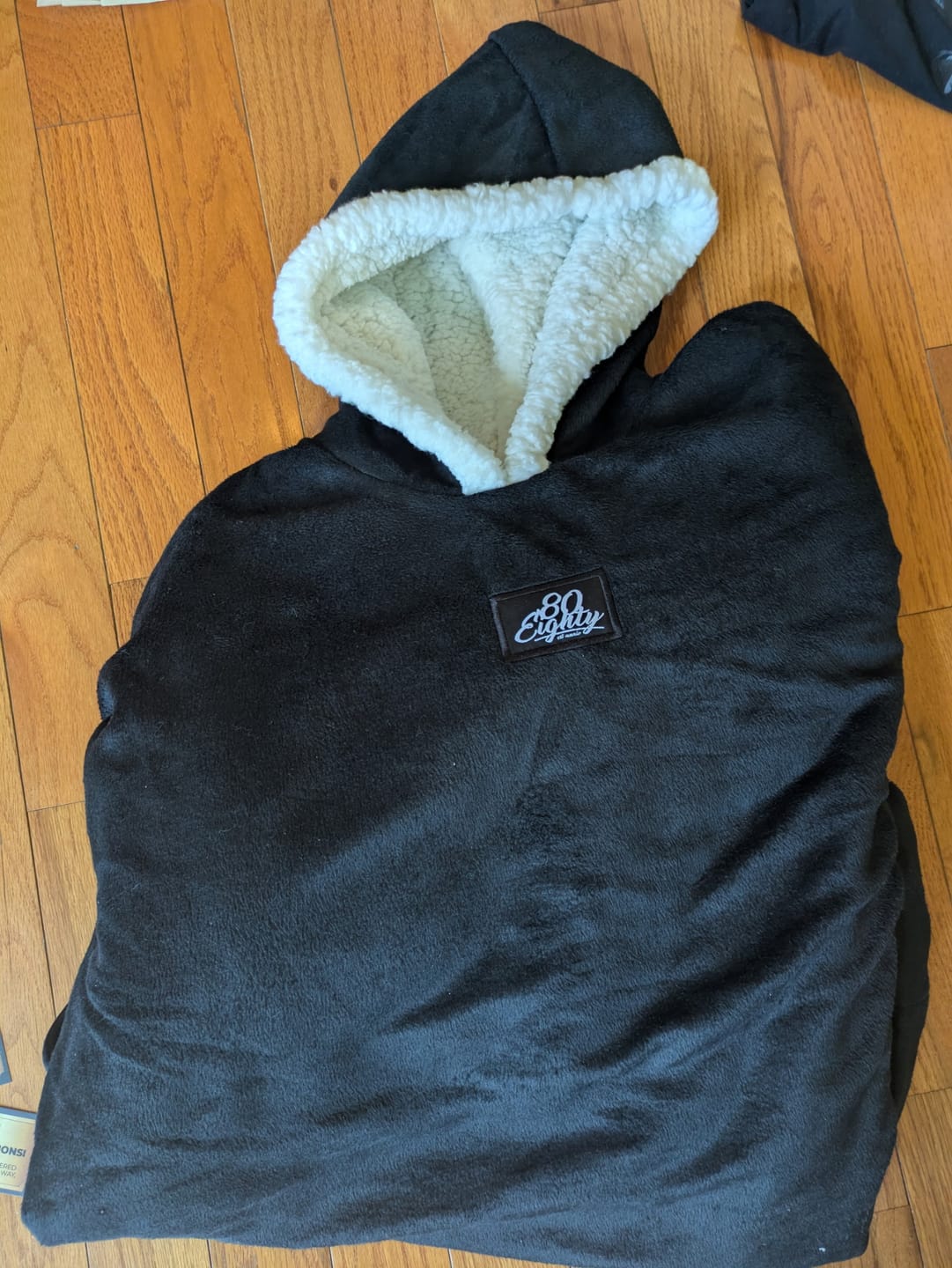 Customer photo review of 80Eighty® Snuggle Blanket