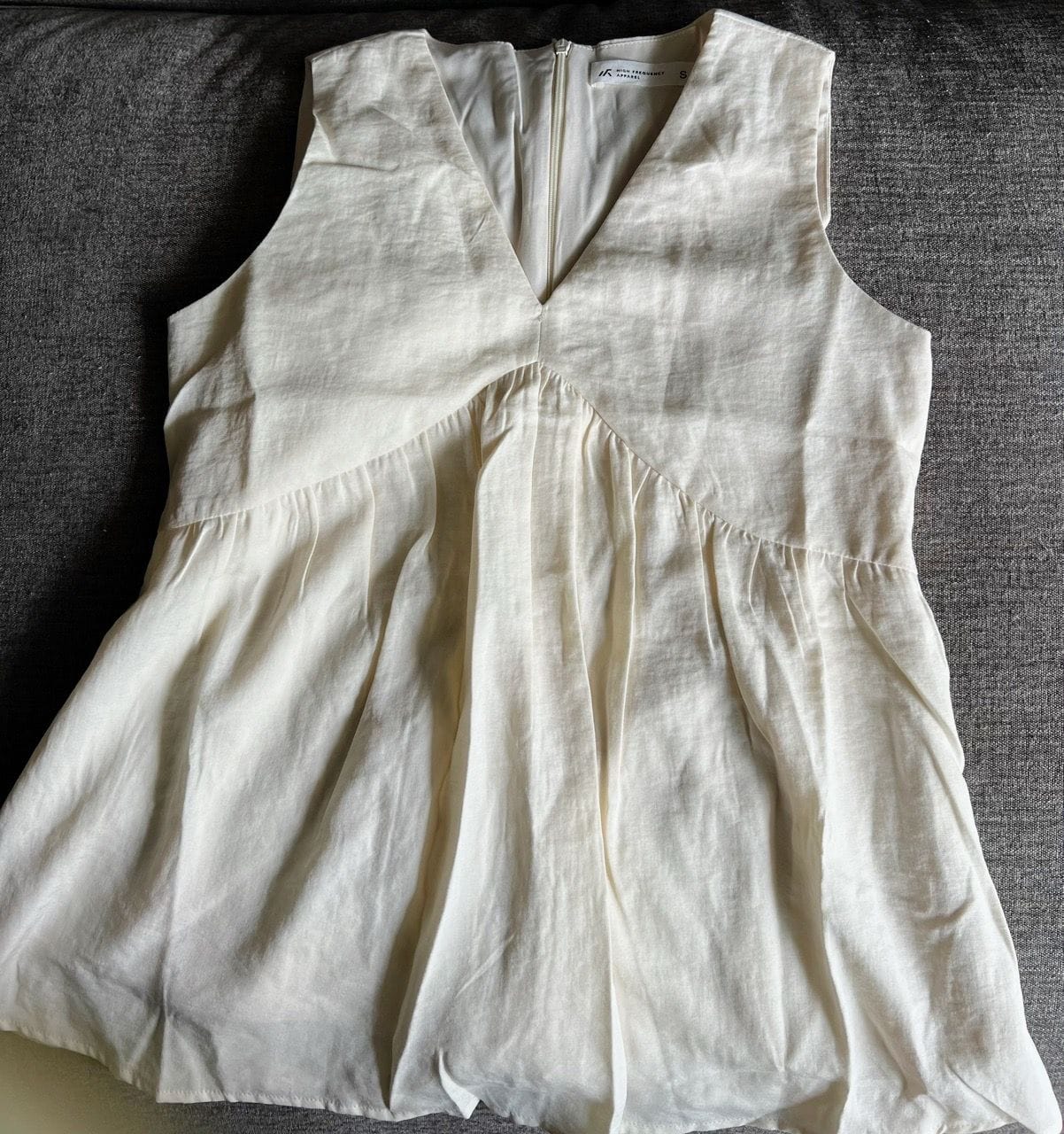 Customer photo review of V-Neck Textured Iron-Free Sleeveless Blouse