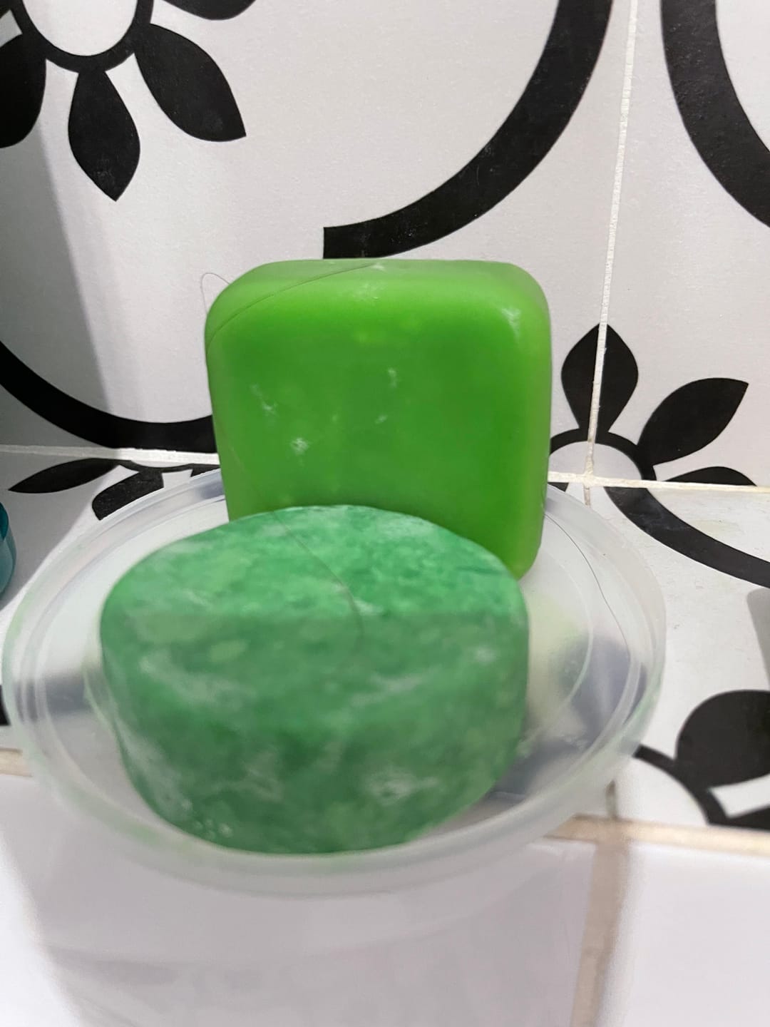 Customer photo review of Taming and Moisturizing - Popeye's Olive Conditioner Bar with Sunflower Seed Oil