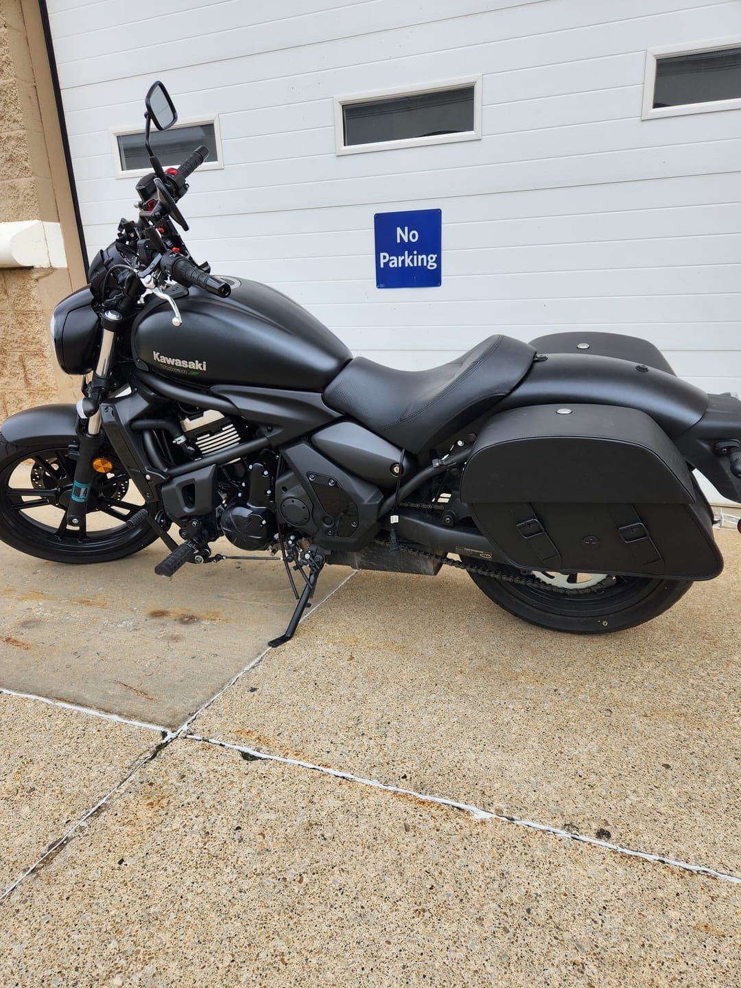 Customer photo review of 28L - Baelor Medium Hard Mount Kawasaki Vulcan S VN650 Motorcycle Saddlebags