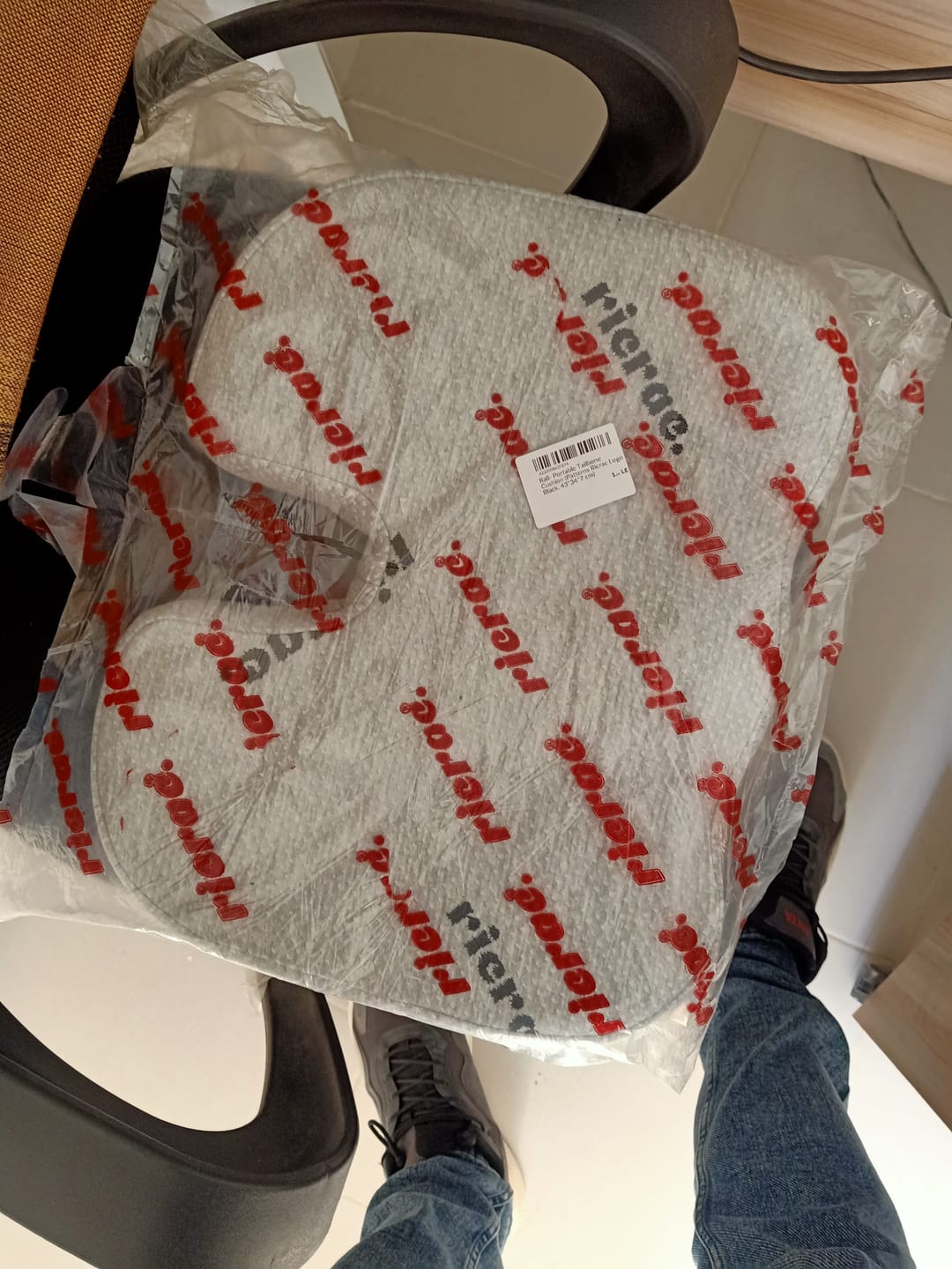 Customer photo review of Rall- Portable Tailbone Cushion