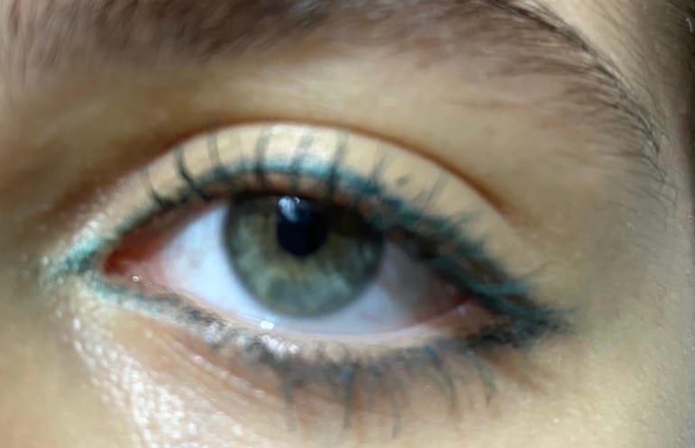 Customer photo review of Máscara Para Cílios Big No Panda Olive Green - Vizzela - Verde