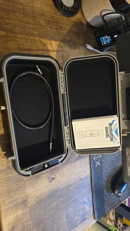 Customer photo review of Calviro SafeLock™ Reiskluis