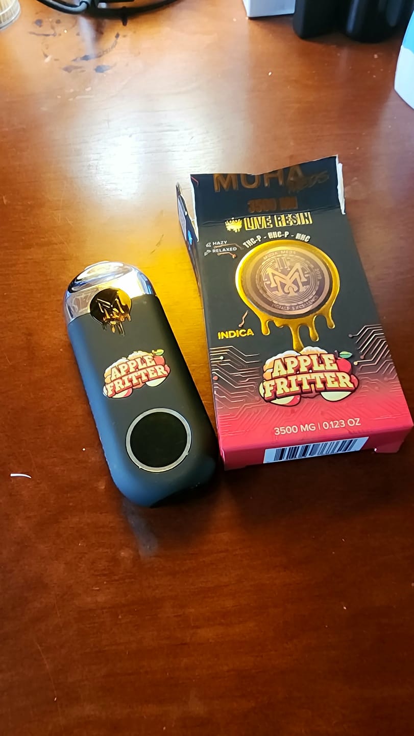 Customer photo review of MUHA Meds - 3.5g Live Resin Vape