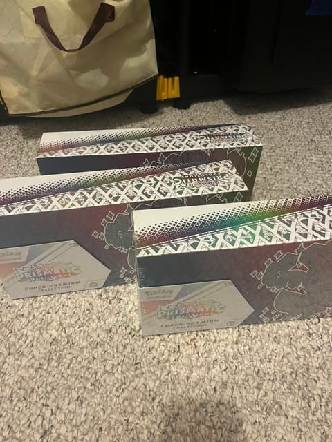 Customer photo review of Prismatic Evolutions Super-Premium Collection - SV: Prismatic Evolutions