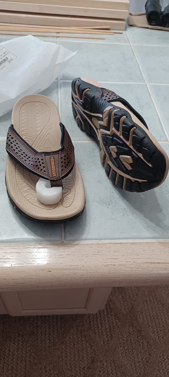 Customer photo review of Ramble Lite - Wide Toe Slippers