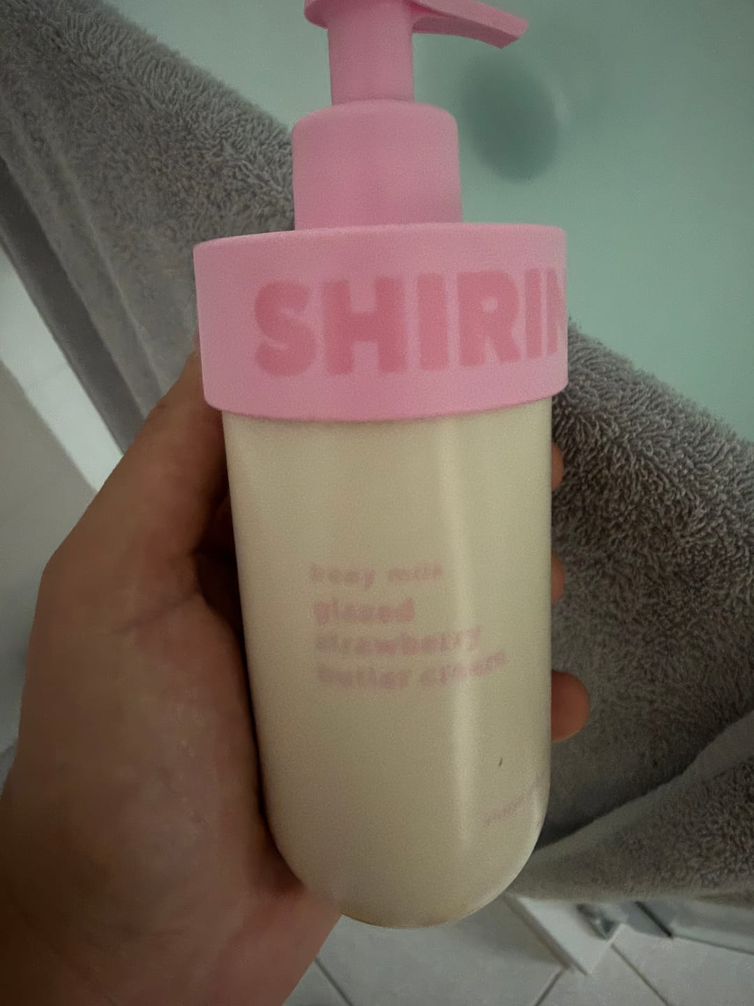 Customer photo review of Body Milk Glazed Strawberry Butter Cream