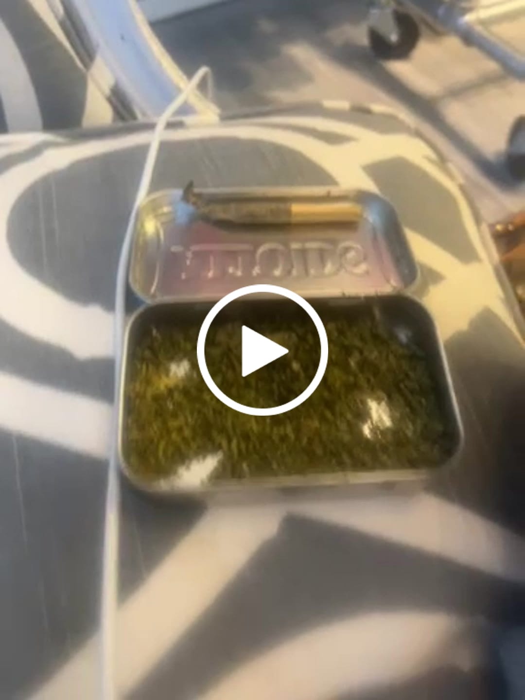 Customer video review of Hybrid Blend Shake Flower