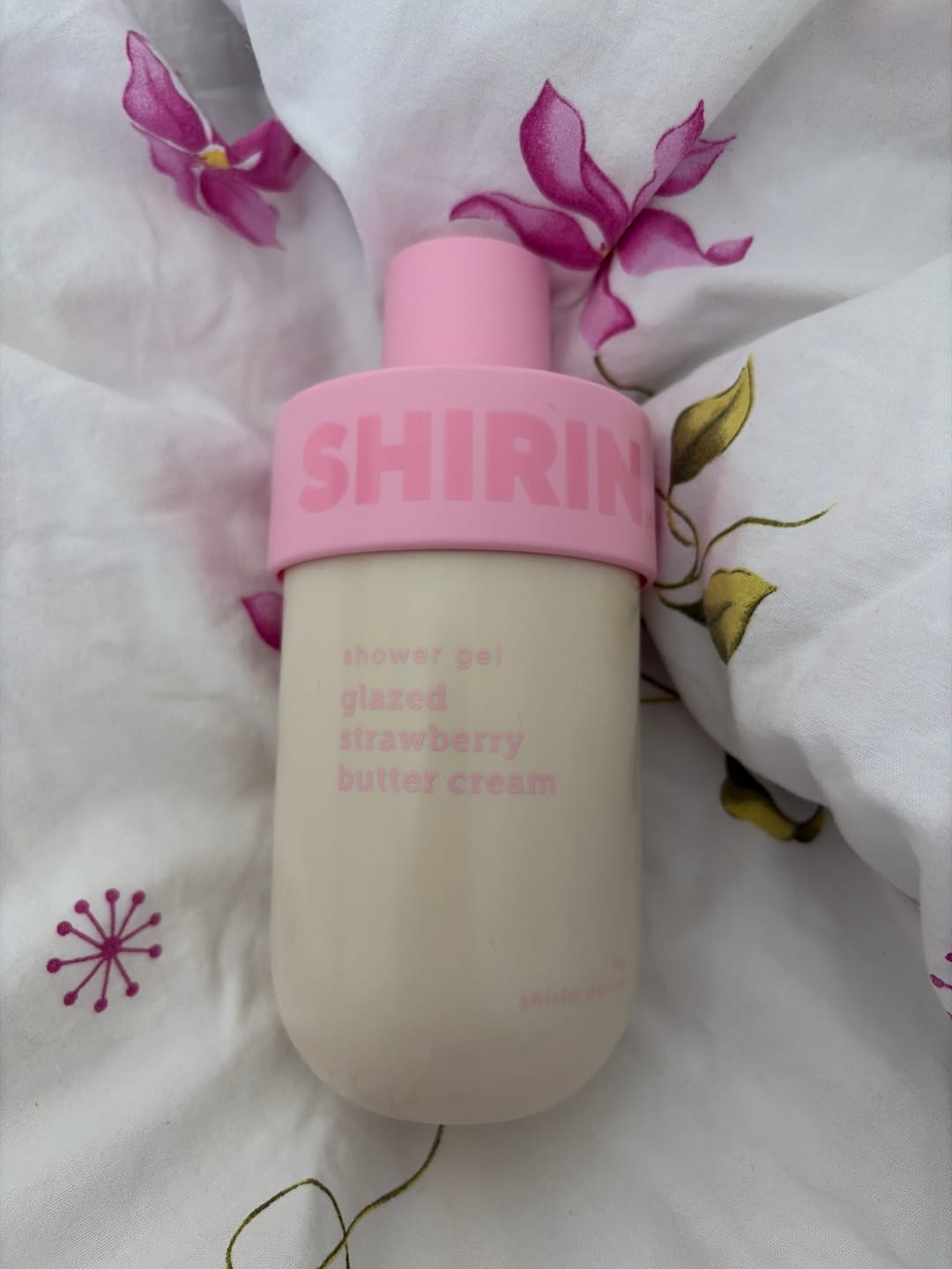 Customer photo review of Shower Gel Glazed Strawberry Butter Cream