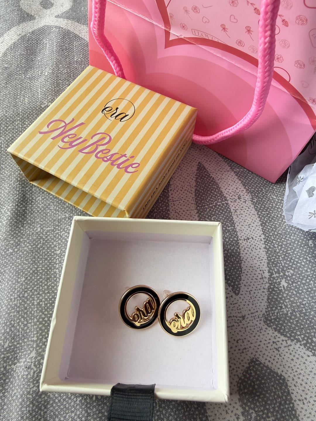 Customer photo review of Gold Diva Studs