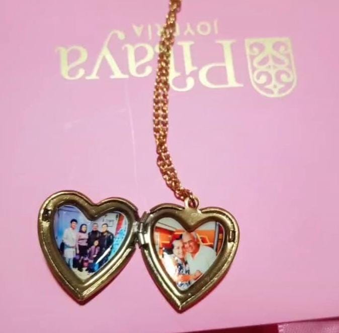 Customer photo review of Relicario Love Personalizado Foto a Color