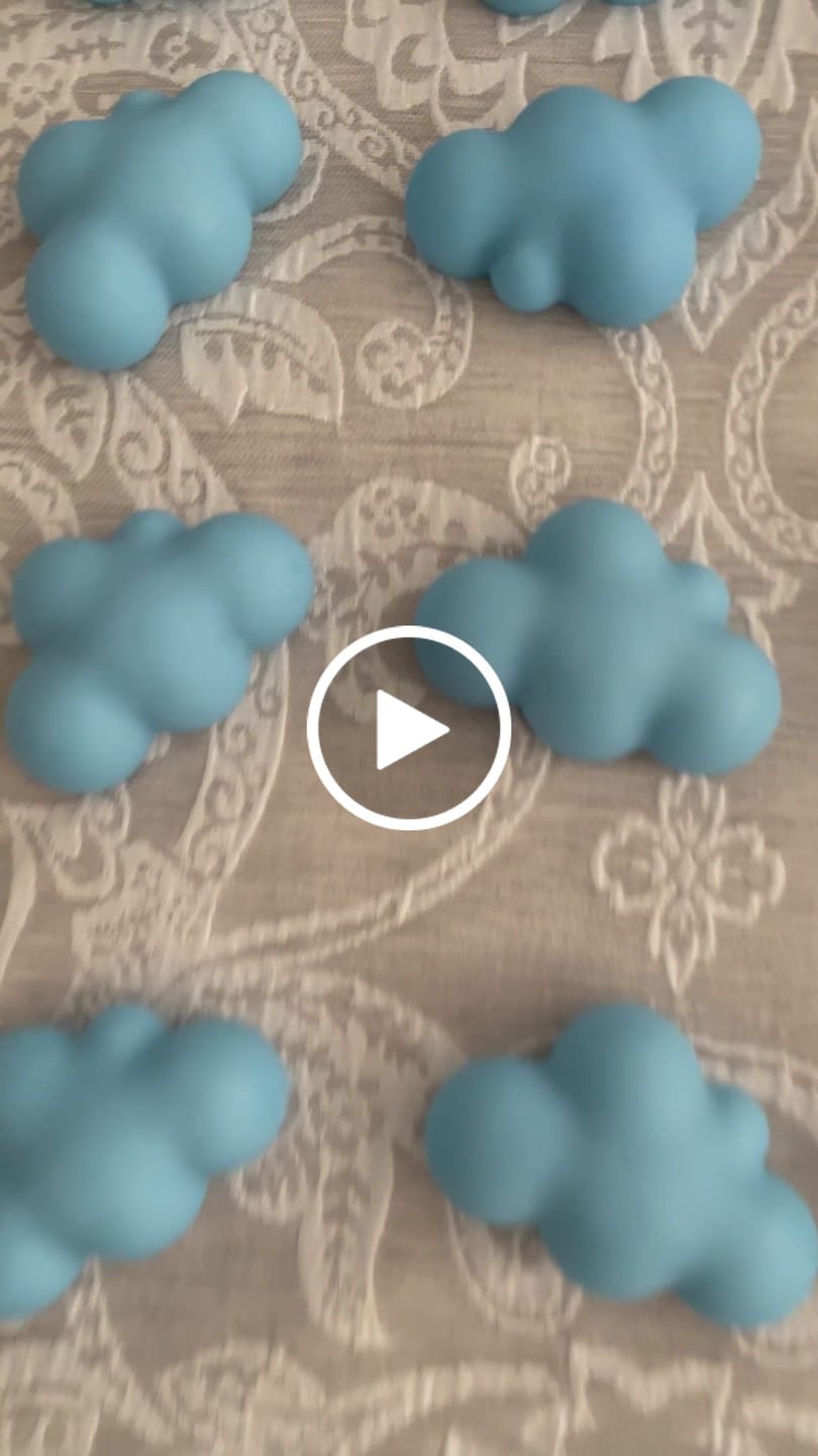 Customer video review of Colorante líquido para velas AZUL