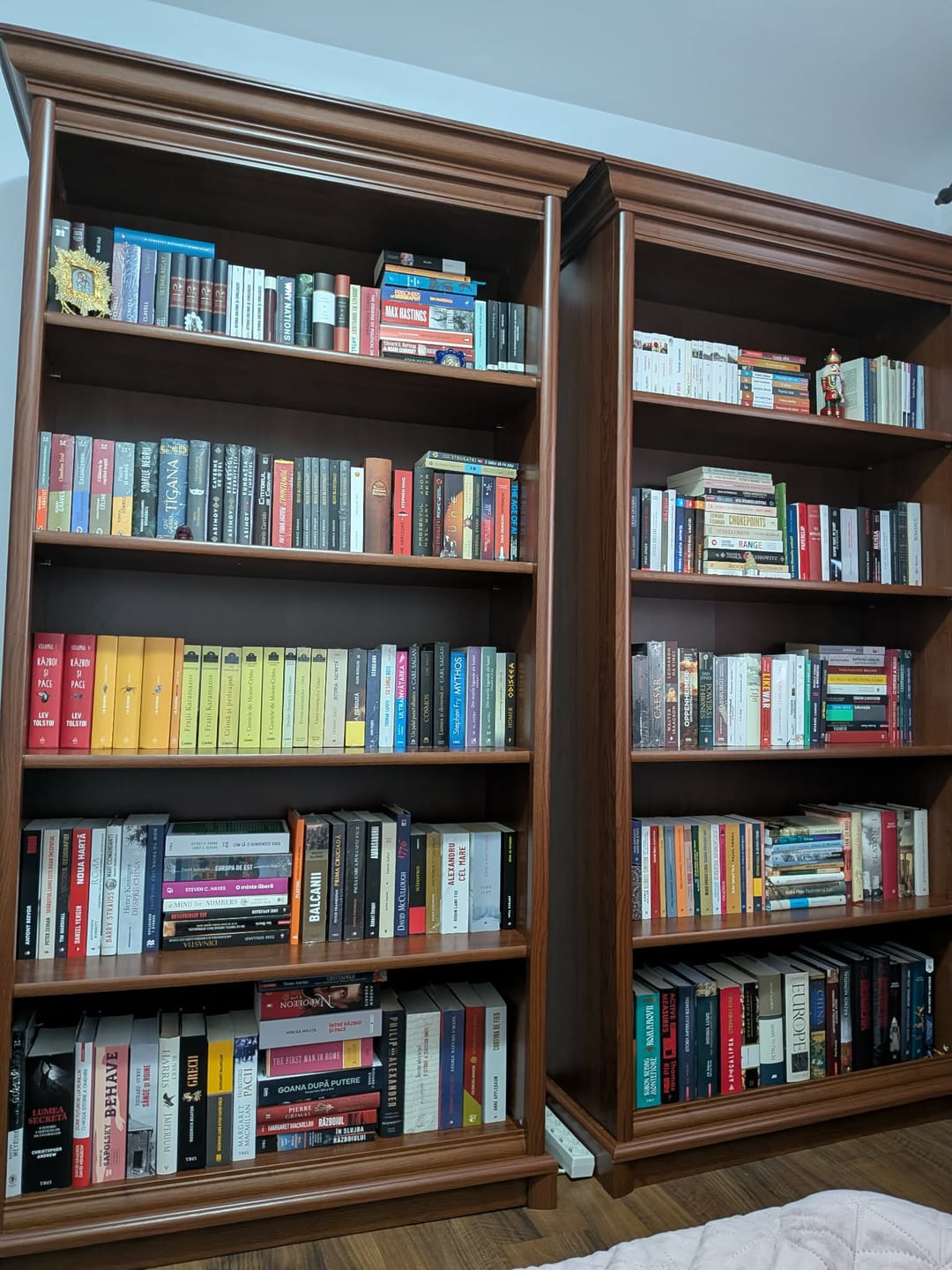Customer photo review of Biblioteca clasica living KENT, castan, PAL, 110x43x205 cm