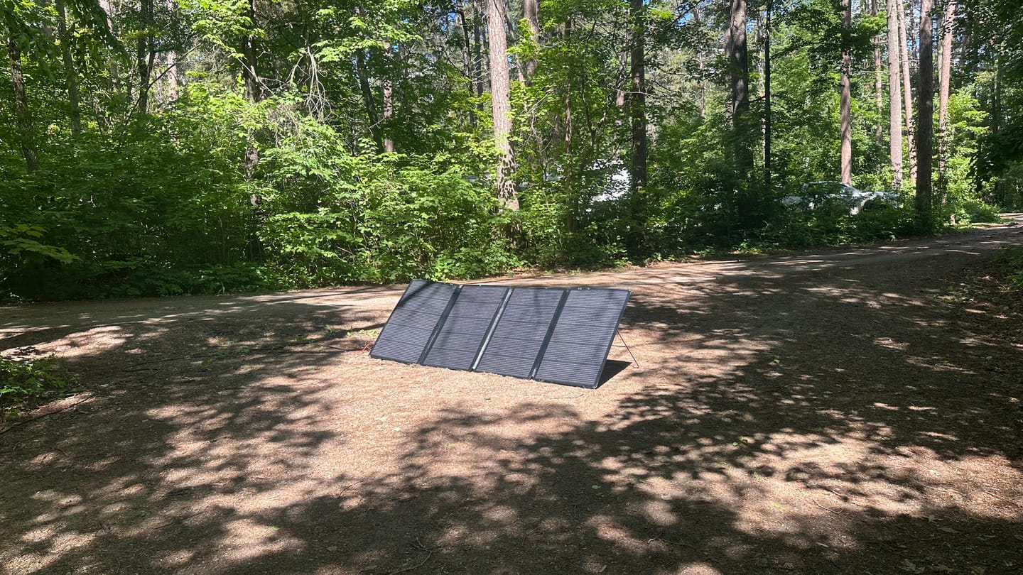 Customer photo review of Sorein 400 Watt Solar Panel