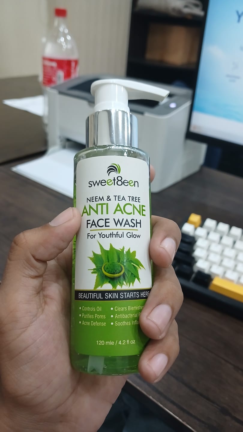 Customer photo review of Anti Acne Face Wash with Tea Tree & Neem