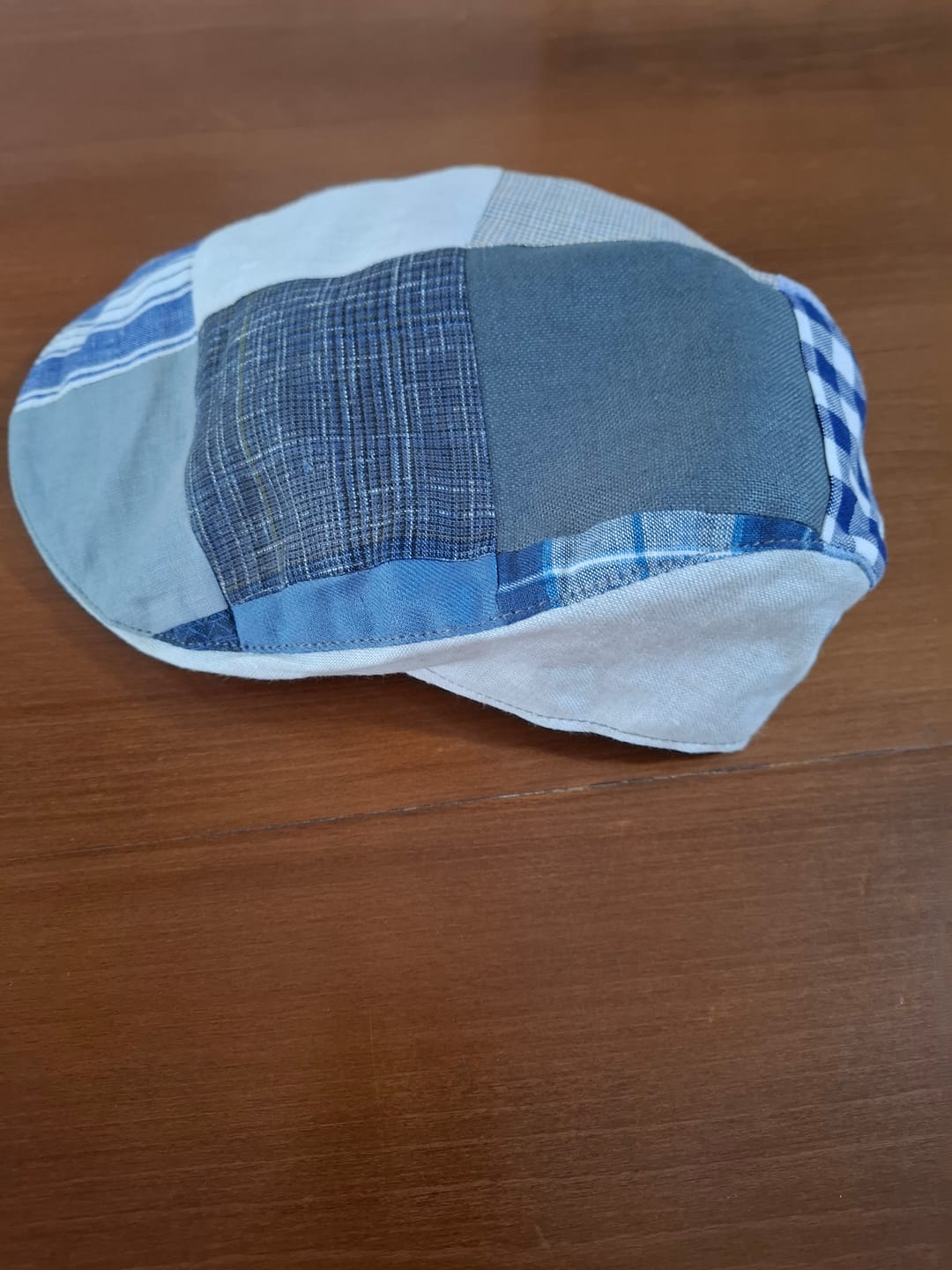 Customer photo review of Donegal Touring Cap Patchwork Grey/Blue Linen